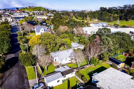 Photo of property in 6 Peace Avenue, Moturoa, New Plymouth, 4310