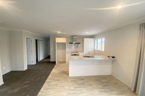 Photo of property in 80 Broadway Parade, Rolleston, 7615