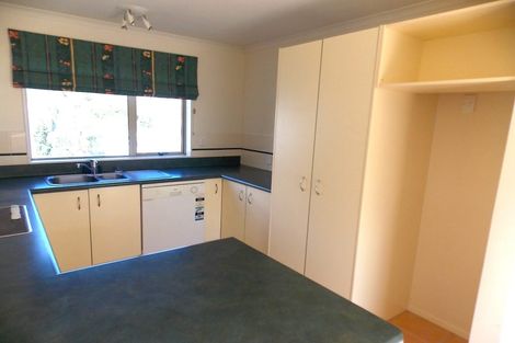 Photo of property in 102a Parkvale Road, Karori, Wellington, 6012