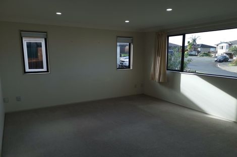 Photo of property in 10 Tekapo Rise, Fairview Heights, Auckland, 0632
