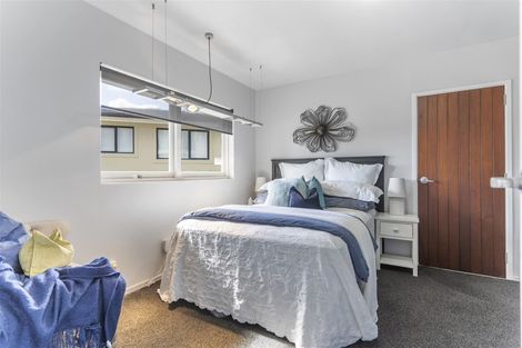 Photo of property in 13 Callender Place, Shelly Park, Auckland, 2014