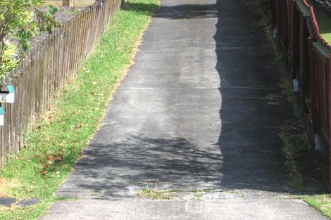 Photo of property in 21 Pakira Avenue, Glendene, Auckland, 0602