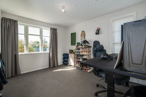 Photo of property in 67 Garreg Road, Bryndwr, Christchurch, 8052