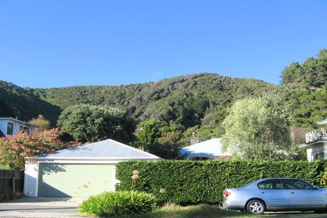 Photo of property in 427 Muritai Road, Eastbourne, Lower Hutt, 5013