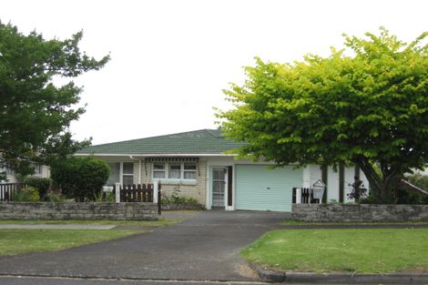 Photo of property in 236 Queen Street, Pukekohe, 2120