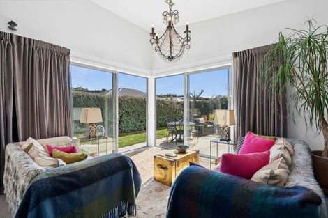 Photo of property in 11 Warbler Lane, Albert Town, Wanaka, 9305