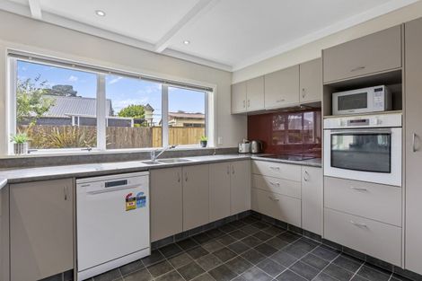 Photo of property in 296b Mangorei Road, Merrilands, New Plymouth, 4312
