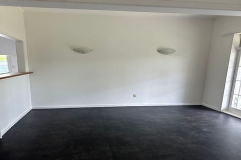 Photo of property in 41 Woodglen Road, Glen Eden, Auckland, 0602