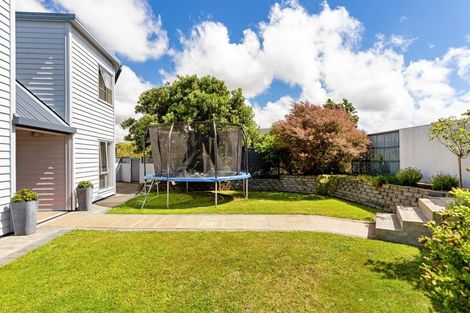 Photo of property in 40 Joseph Banks Drive, Whitby, Porirua, 5024