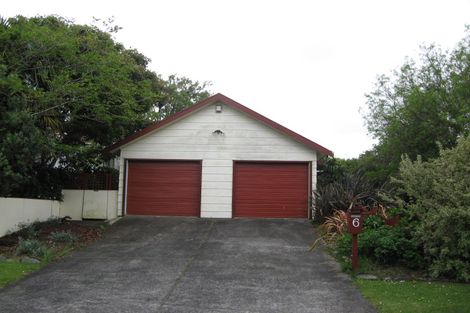 Photo of property in 6 Sharivari Place, Conifer Grove, Takanini, 2112