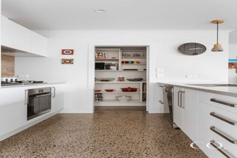 Photo of property in 284 Ballintoy Park Drive, Welcome Bay, Tauranga, 3175