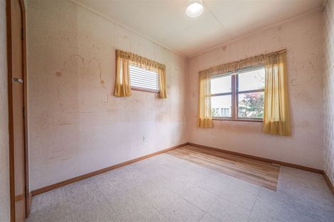 Photo of property in 11 Milton Street, Roslyn, Palmerston North, 4414