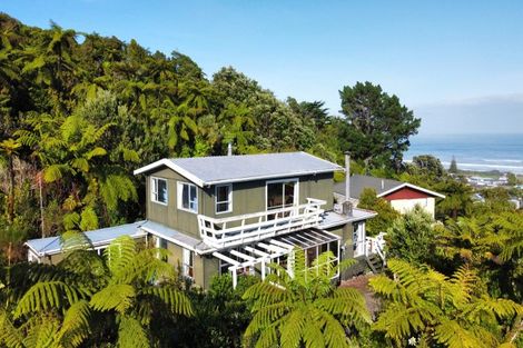 Photo of property in 22 Weenink Road, Karoro, Greymouth, 7805