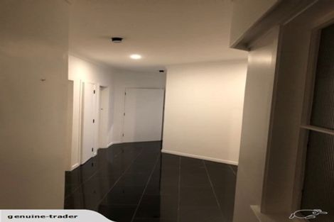 Photo of property in 230c Pakuranga Road, Pakuranga Heights, Auckland, 2010