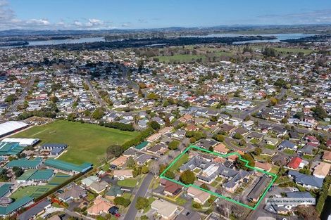 Photo of property in 25 Montilla Place, Manurewa, Auckland, 2102