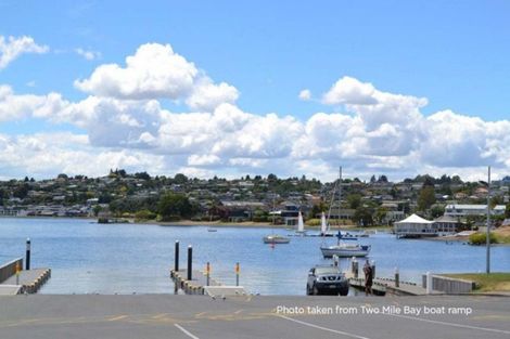 Photo of property in 34 Tremaine Avenue, Two Mile Bay, Taupo, 3330