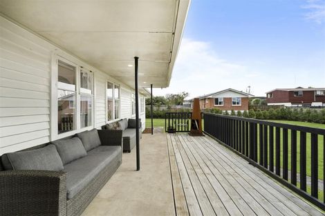 Photo of property in 29 Mcintyre Road, Mangere Bridge, Auckland, 2022