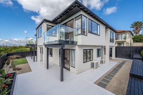 Photo of property in 2/152 Clovelly Road, Bucklands Beach, Auckland, 2012