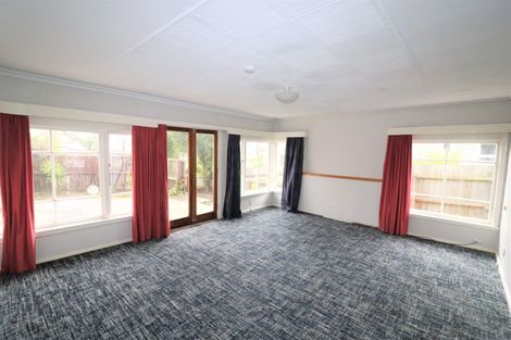Photo of property in 45 Cuffs Road, Wainoni, Christchurch, 8061