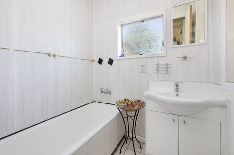 Photo of property in 16 Leeston And Lake Road, Leeston, 7632