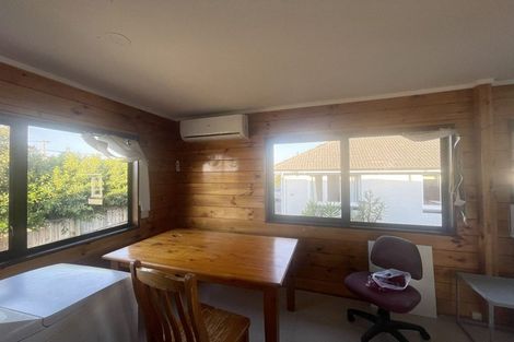Photo of property in 2/41 College Road, Northcote, Auckland, 0627