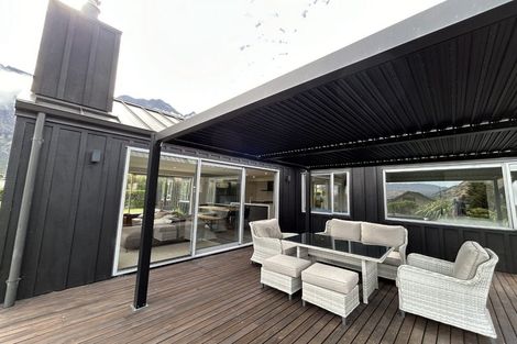 Photo of property in 3 Caithness Court, Jacks Point, Queenstown, 9371