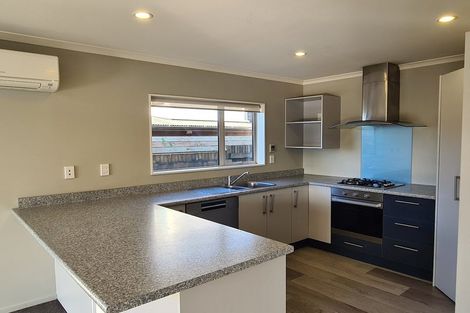 Photo of property in 253 Mark Avenue, Grenada Village, Wellington, 6037