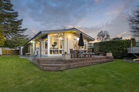 Photo of property in 394 Cashmere Road, Westmorland, Christchurch, 8025