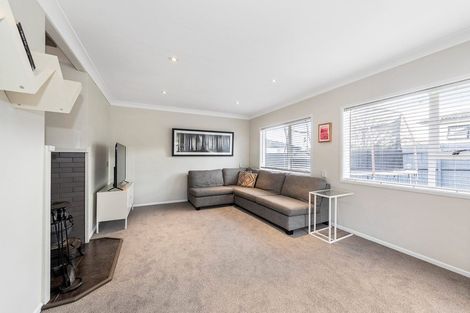 Photo of property in 70 Barrack Road, Mount Wellington, Auckland, 1060