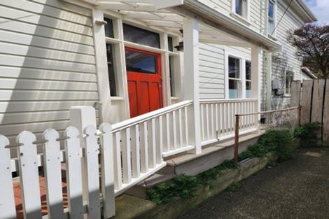 Photo of property in 160a Tasman Street, Mount Cook, Wellington, 6021