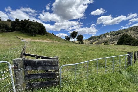 Photo of property in 10 Vera Road, Te Atatu South, Auckland, 0610