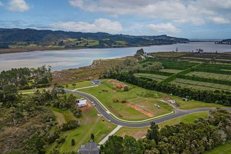 Photo of property in 26 North Ridge Drive, Pauanui, 3579