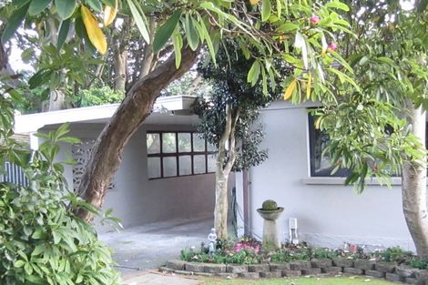 Photo of property in 8 Rangiwhea Road, Waiuku, 2123