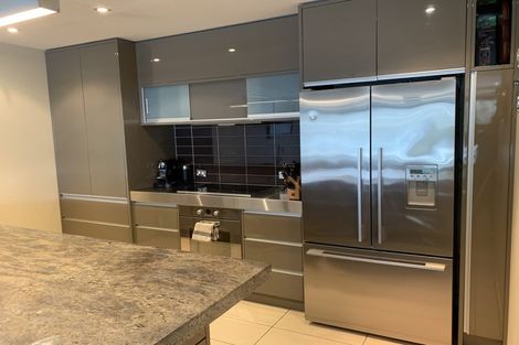 Photo of property in Dune, 2a/138 Oriental Parade, Oriental Bay, Wellington, 6011