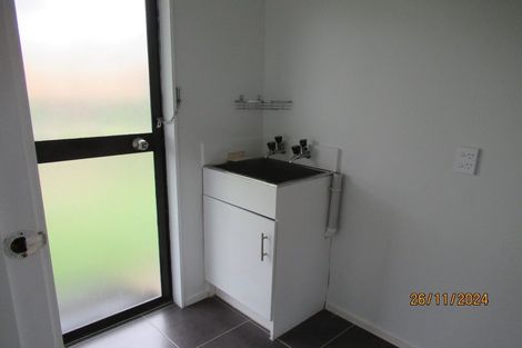 Photo of property in 17 Oreil Avenue, West Harbour, Auckland, 0618