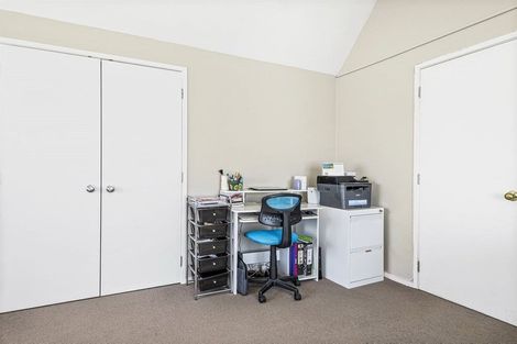 Photo of property in 2/47 Centorian Drive, Windsor Park, Auckland, 0632