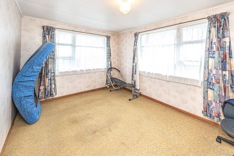 Photo of property in 27 Kowhai Street, Castlecliff, Whanganui, 4501