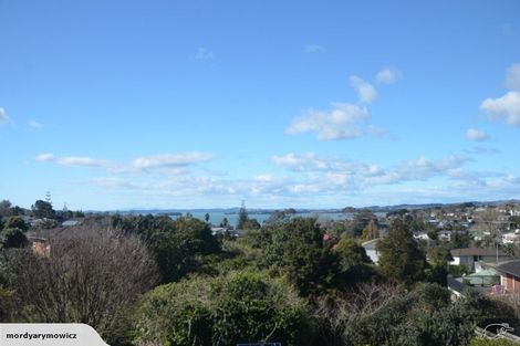Photo of property in 3 Redcoat Place, Cockle Bay, Auckland, 2014