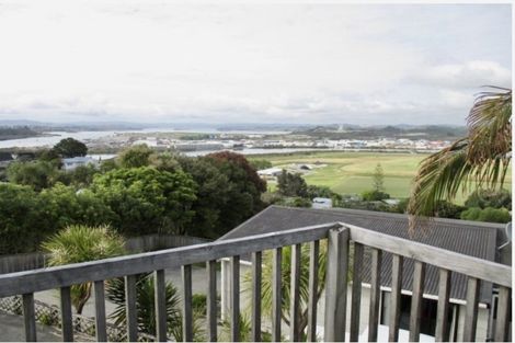 Photo of property in 32 Panorama Drive, Parahaki, Whangarei, 0112