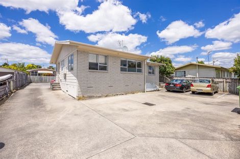 Photo of property in 12 Crescent Court, Melville, Hamilton, 3206