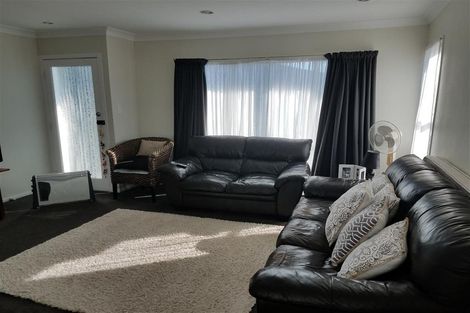 Photo of property in 44 Alabaster Drive, Papatoetoe, Auckland, 2025