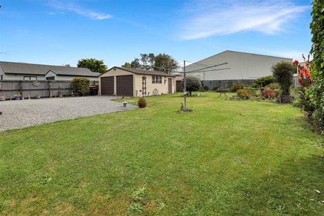 Photo of property in 98 Mcmurdo Street, Tinwald, Ashburton, 7700
