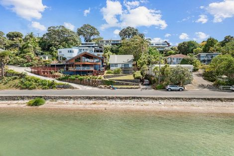 Photo of property in 118 Beach Road, Onerahi, Whangarei, 0110