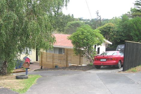 Photo of property in 24 Sunnyfield Crescent, Glenfield, Auckland, 0629