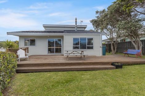 Photo of property in 56 Herewini Street, Titahi Bay, Porirua, 5022