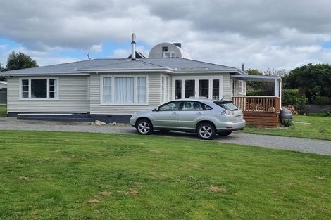 Photo of property in 30 Oxford Street, Martinborough, 5711