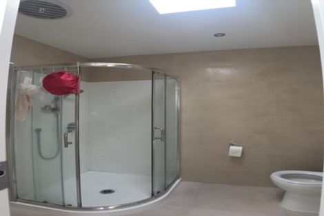 Photo of property in 4/94 Lynwood Road, New Lynn, Auckland, 0600