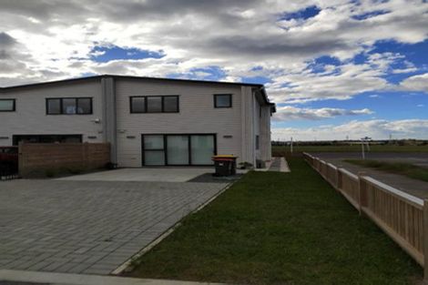 Photo of property in 30 Auranga Drive, Karaka, Papakura, 2113