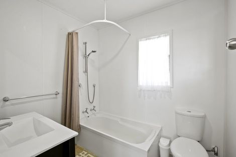 Photo of property in 209 Devon Street West, New Plymouth, 4310