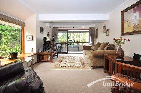 Photo of property in 1/51 Seaton Road, Murrays Bay, Auckland, 0630
